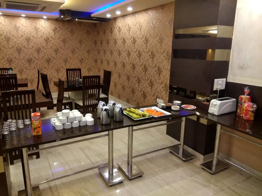 Arihant Inn-Near Blk Hospital Új-Delhi Kültér fotó