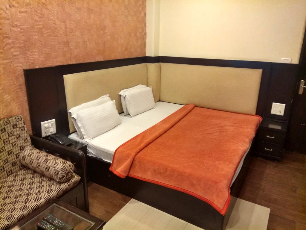 Arihant Inn-Near Blk Hospital Új-Delhi Kültér fotó